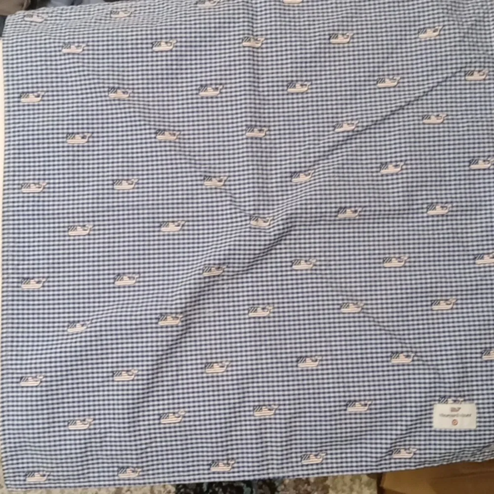 Vineyard Vines new out